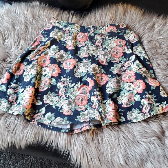 Element Floral mini skirt - Picture 2 of 4